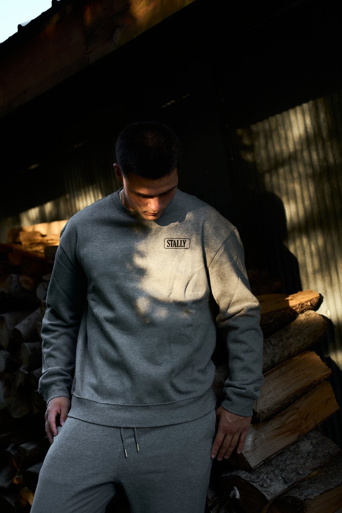 STALLY Range Crew and Range Mens Jogger in Grey Heather on model