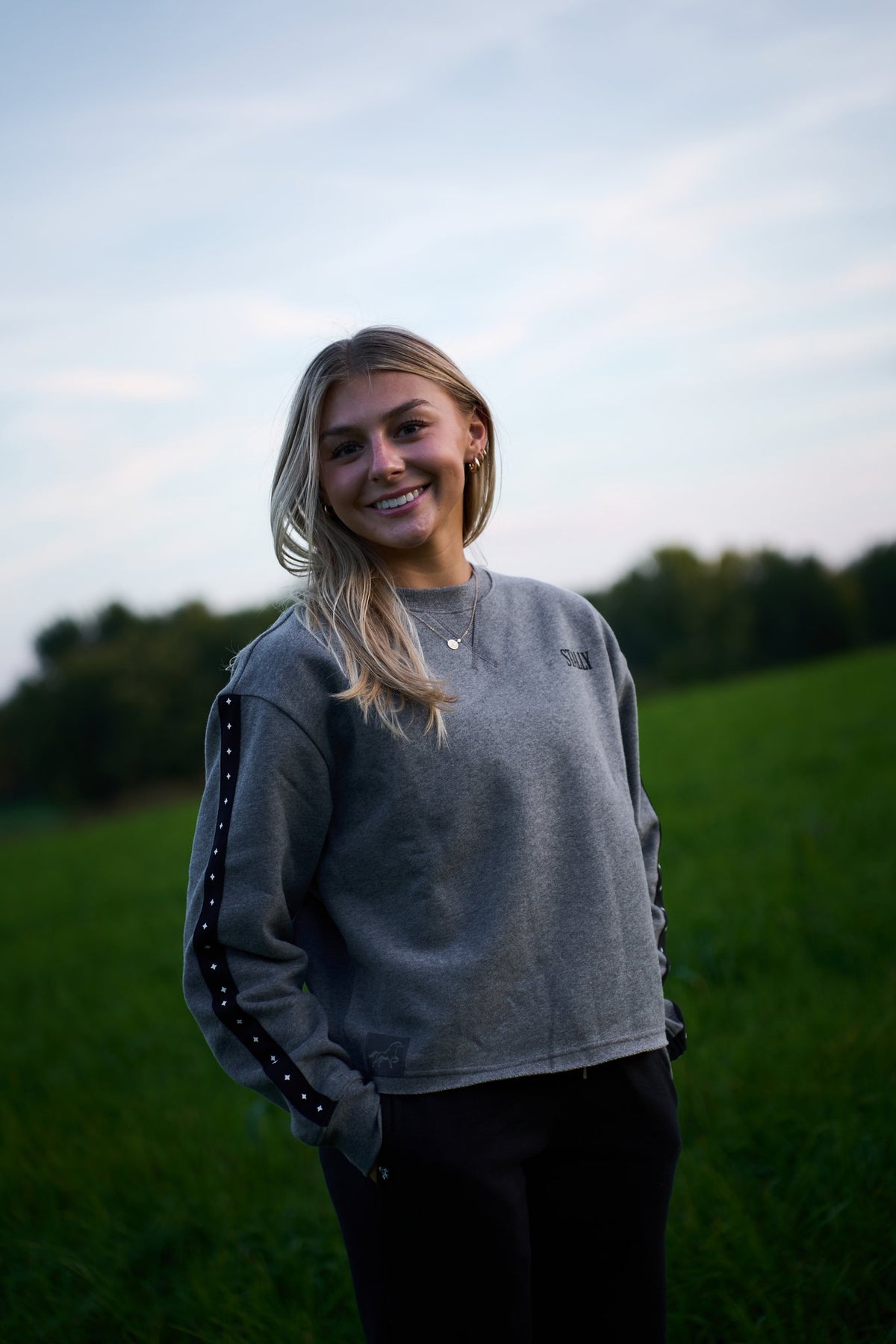 STALLY Range Womens Boxy Crew in Grey Heather on model