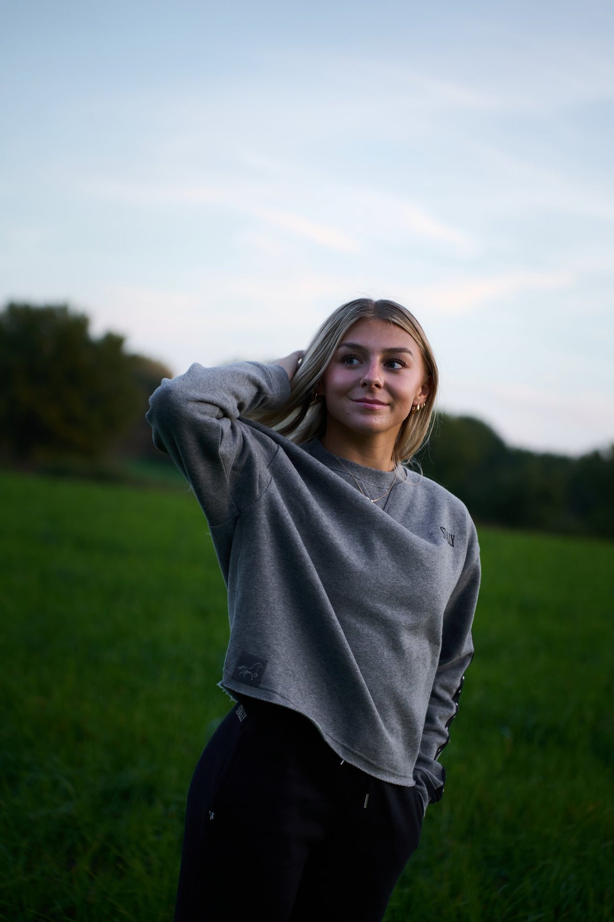 STALLY Range Womens Boxy Crew in Grey Heather on model