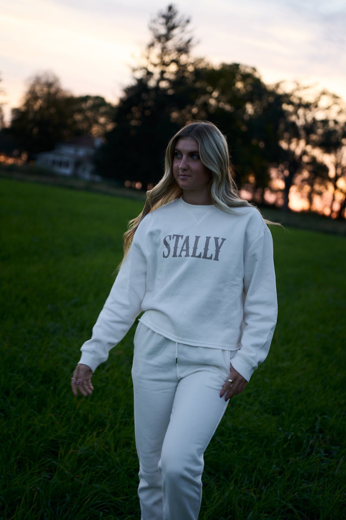 STALLY Range Womens Boxy Crew and Range Womens Jogger in Chalk White on model