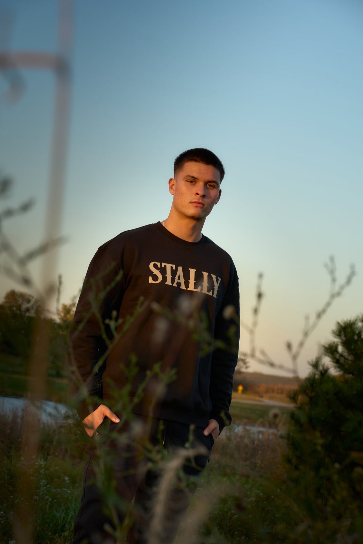 STALLY Range Crew in Coal Black on model