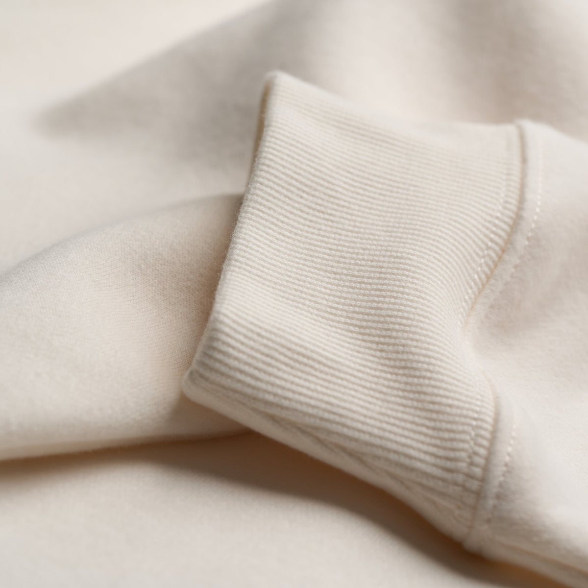 STALLY Range Womens Boxy Crew in Chalk White