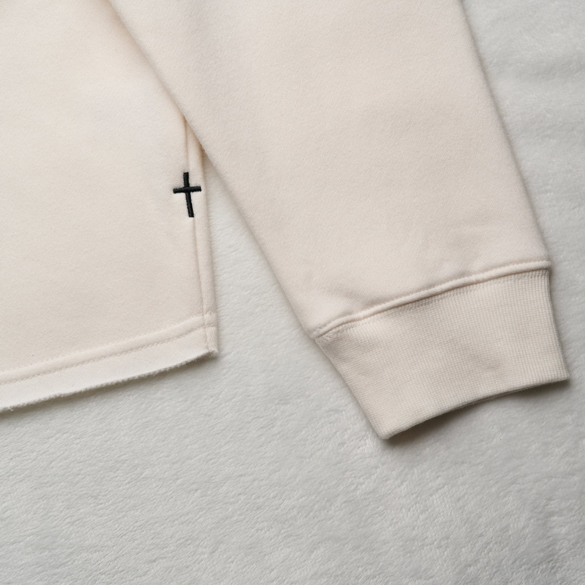 STALLY Range Womens Boxy Crew in Chalk White