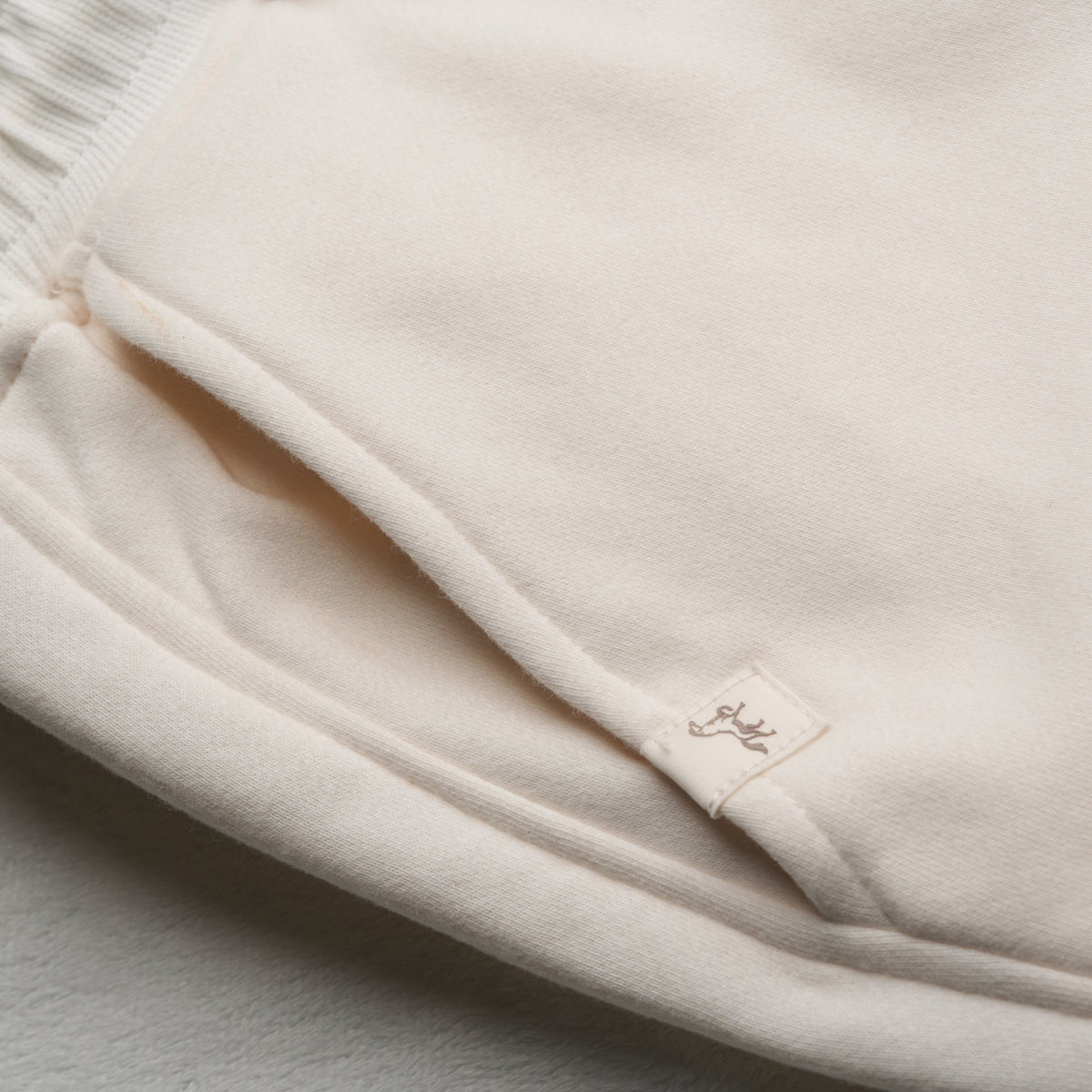 STALLY Range Womens Jogger in Chalk White
