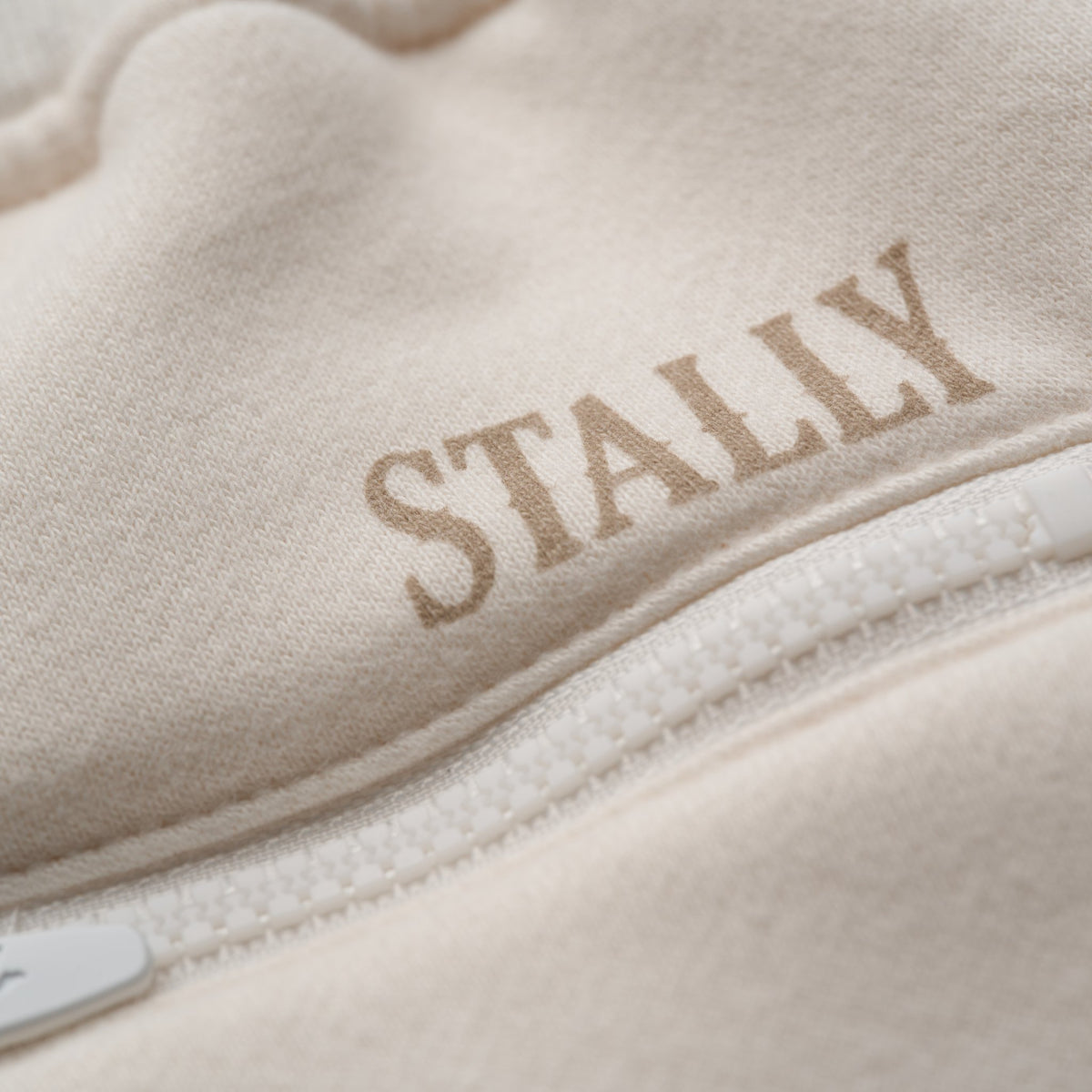 STALLY Range Womens Jogger in Chalk White
