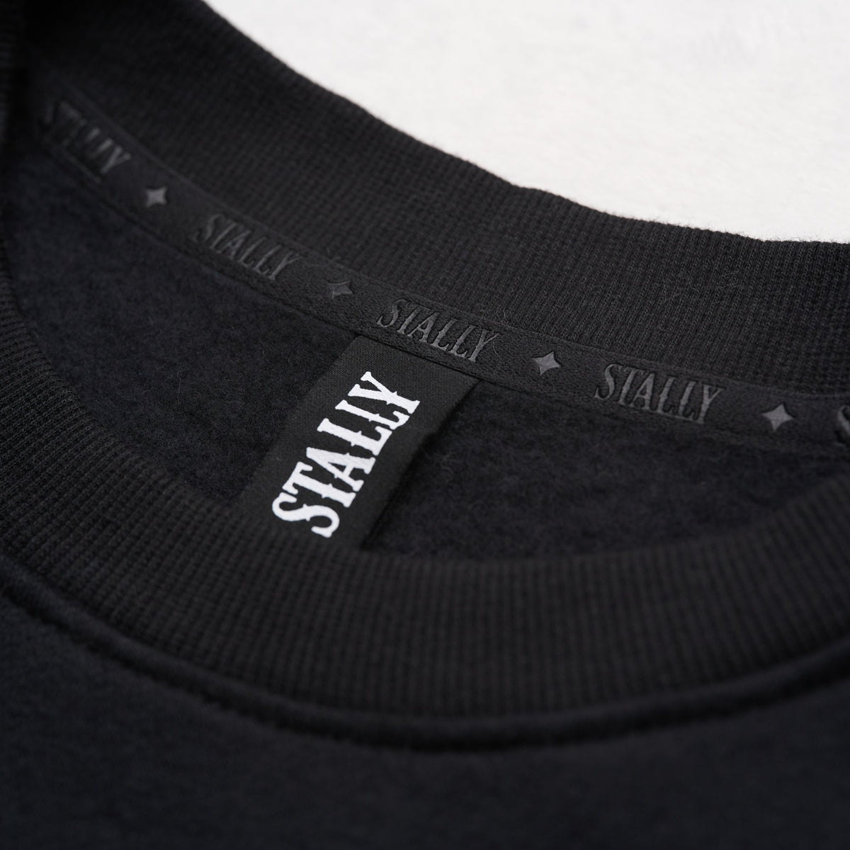 STALLY Range Mens Crew in Coal Black