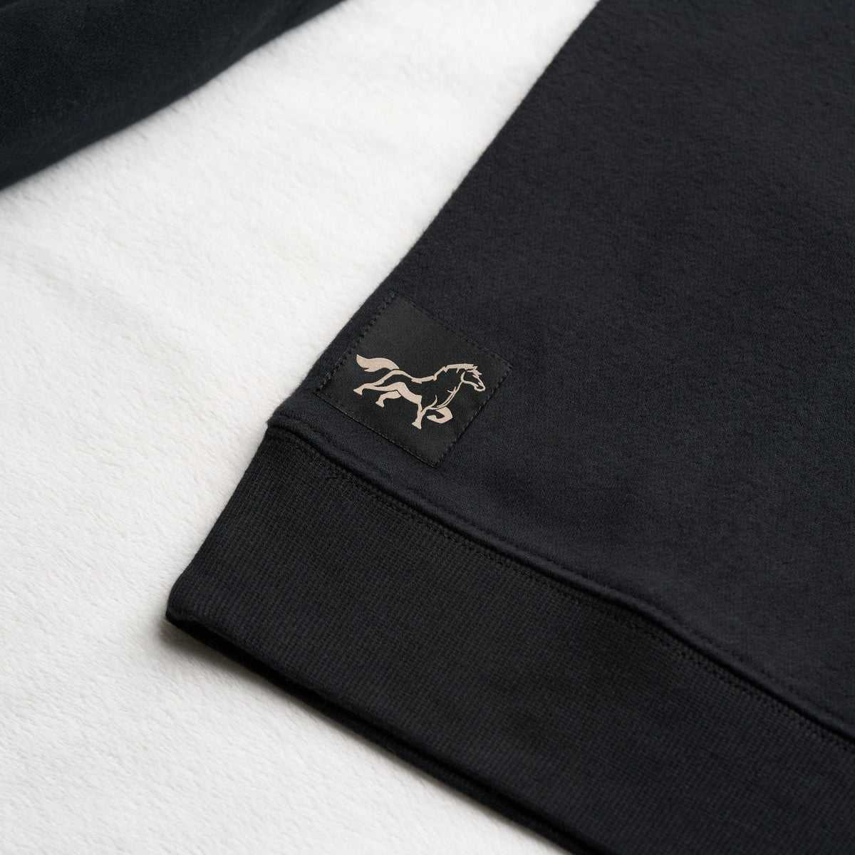 STALLY Range Mens Crew in Coal Black