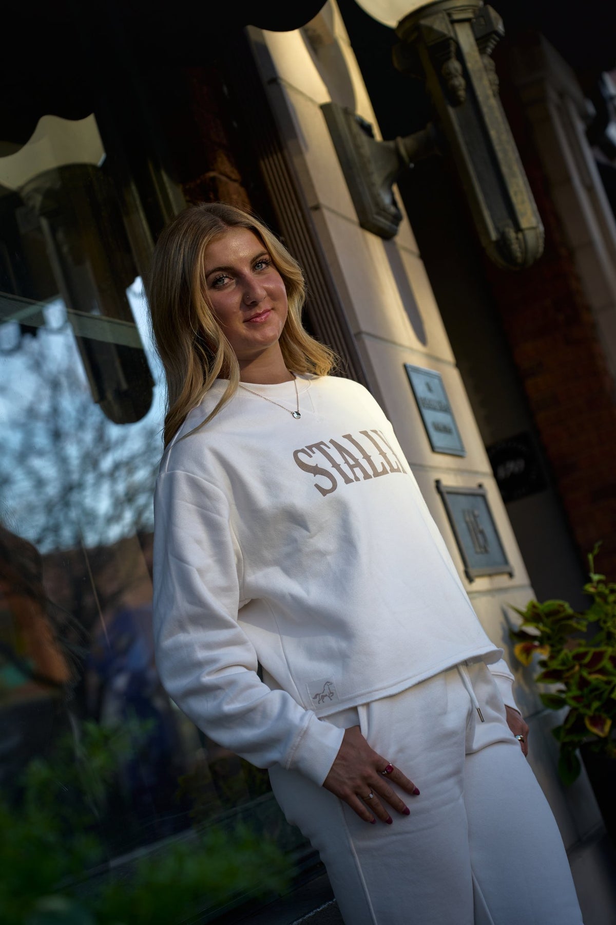 STALLY Range Womens Boxy Crew and Range Womens Jogger in Chalk White