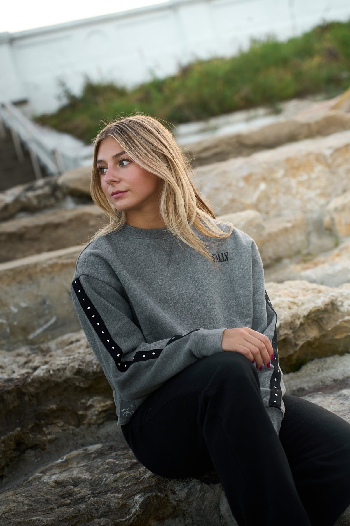STALLY Range Womens Boxy Crew in Grey Heather with Range Womens Straight Leg in Coal Black